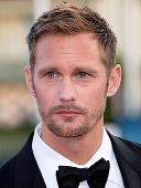 portrait Alexander Skarsgard loading =