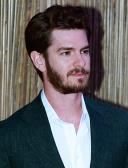 portrait Andrew Garfield loading =