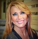 portrait Julie Pietri loading =