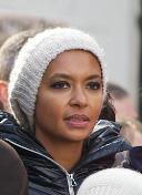 portrait de Karine Le Marchand