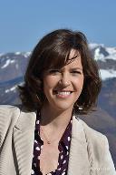 portrait Nathalie Renoux loading =