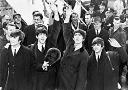 portrait Paul McCartney loading =